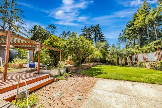 $1,099,000 | 3590 Burnside Road, Sebastopol, CA 95472