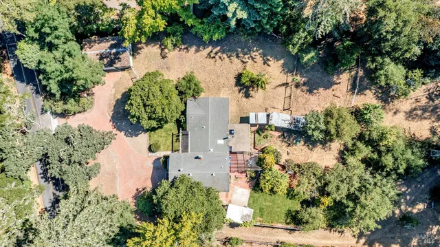$1,099,000 | 3590 Burnside Road, Sebastopol, CA 95472
