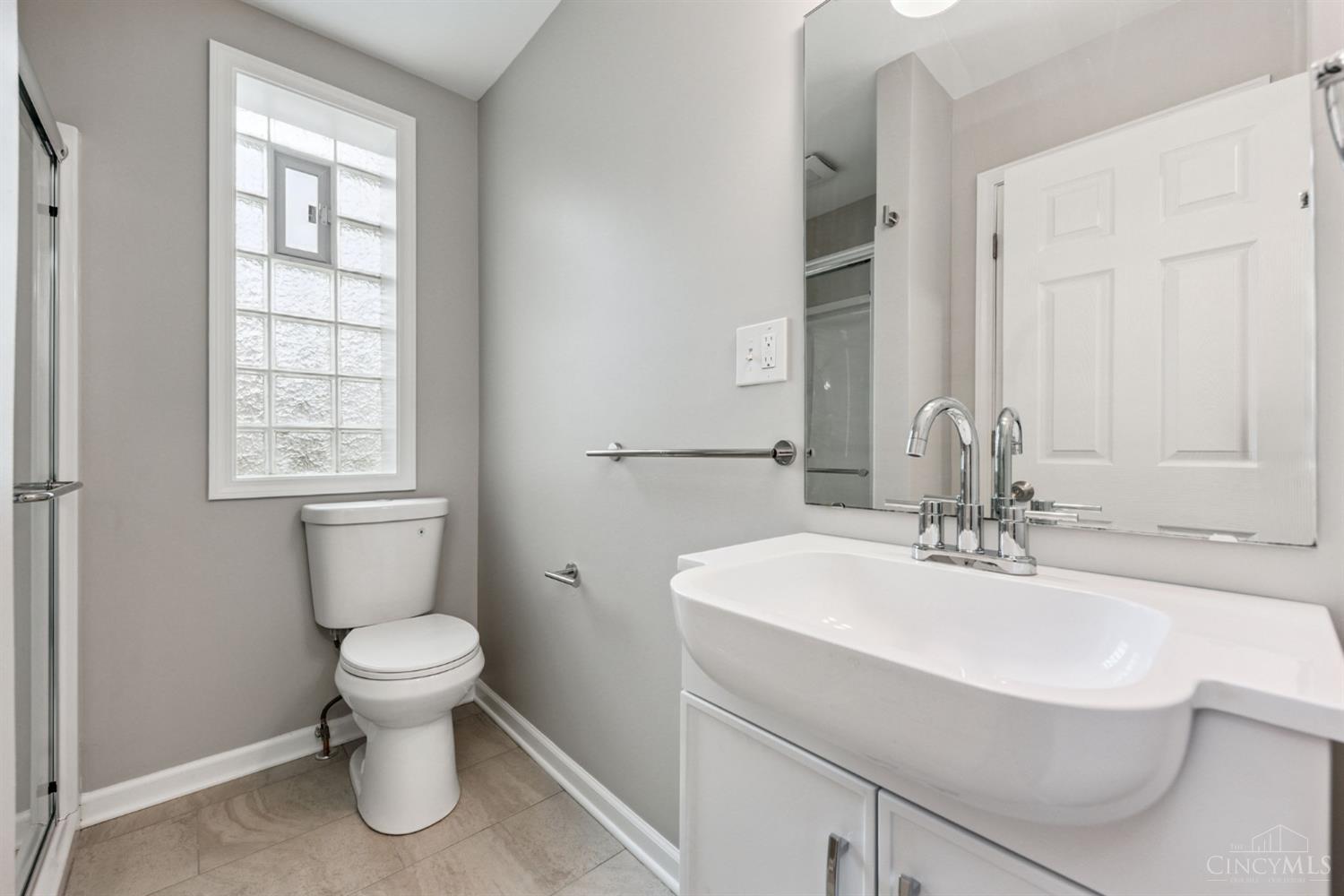 7247 Reading Road Cincinnati, OH 45237 - Photo 25 of 41 Gallery Image 25