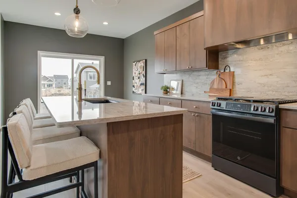 $385,545 | 2523 36th Avenue South, Moorhead, MN 56560
