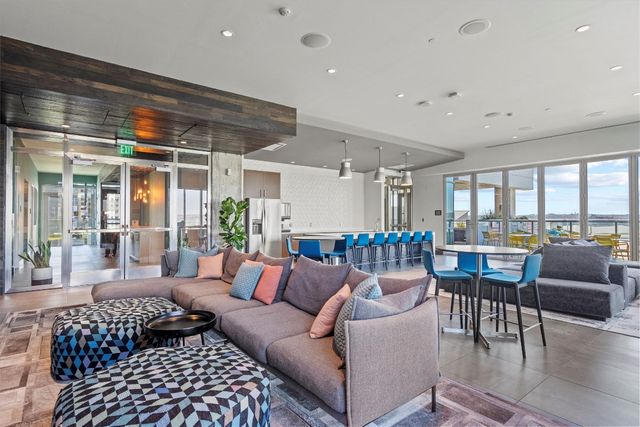 $1,180,000 | 222 West Avenue, Unit 2806, Austin, TX 78701