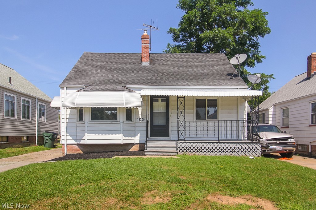 13209 Havana Road Cleveland, OH 44125 - Photo 1 of 32 Gallery Image 1