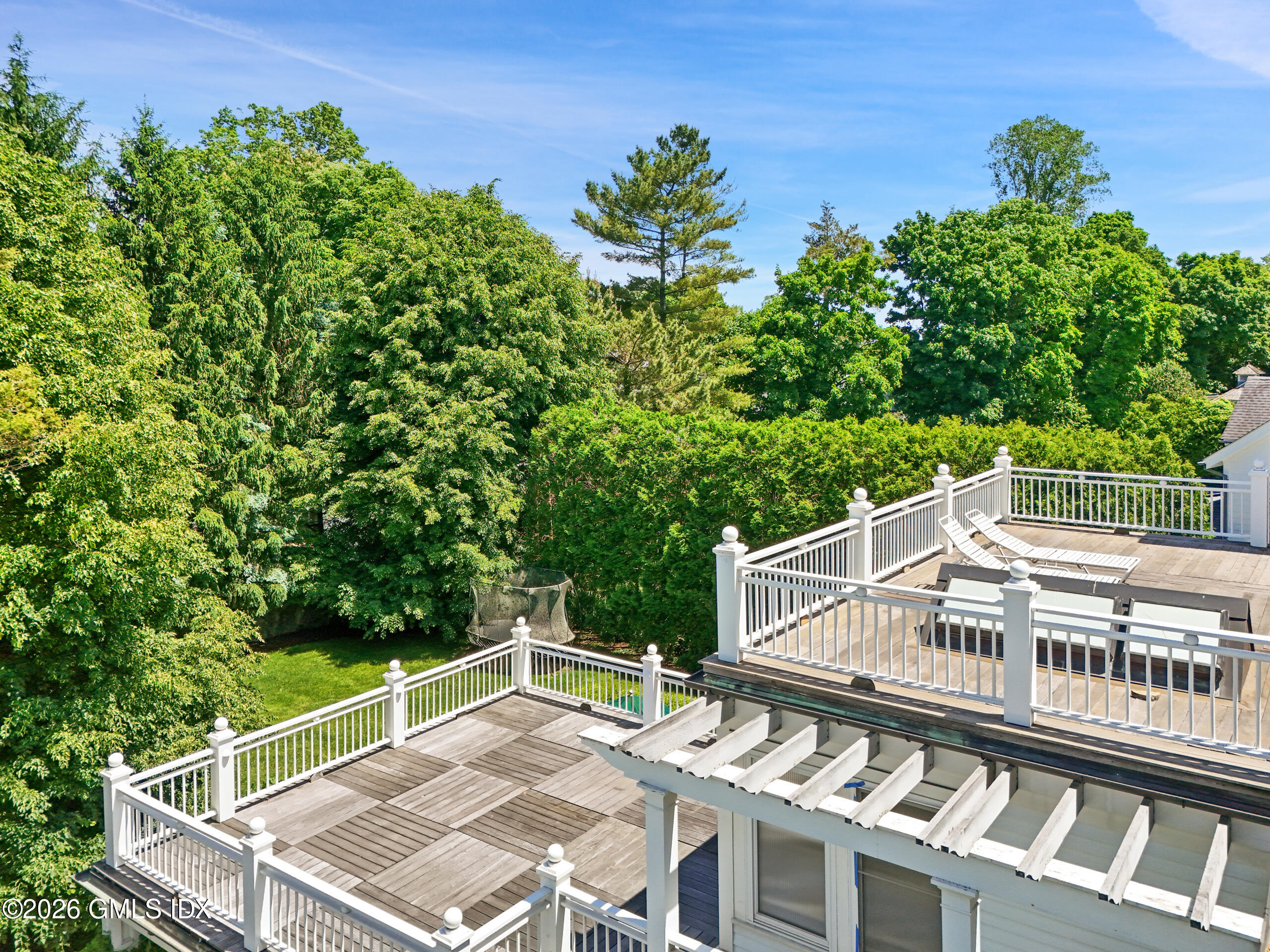 2 Wahneta Road Old Greenwich, CT 06870 - Photo 27 of 30 DJI_20260529134259_0229_D