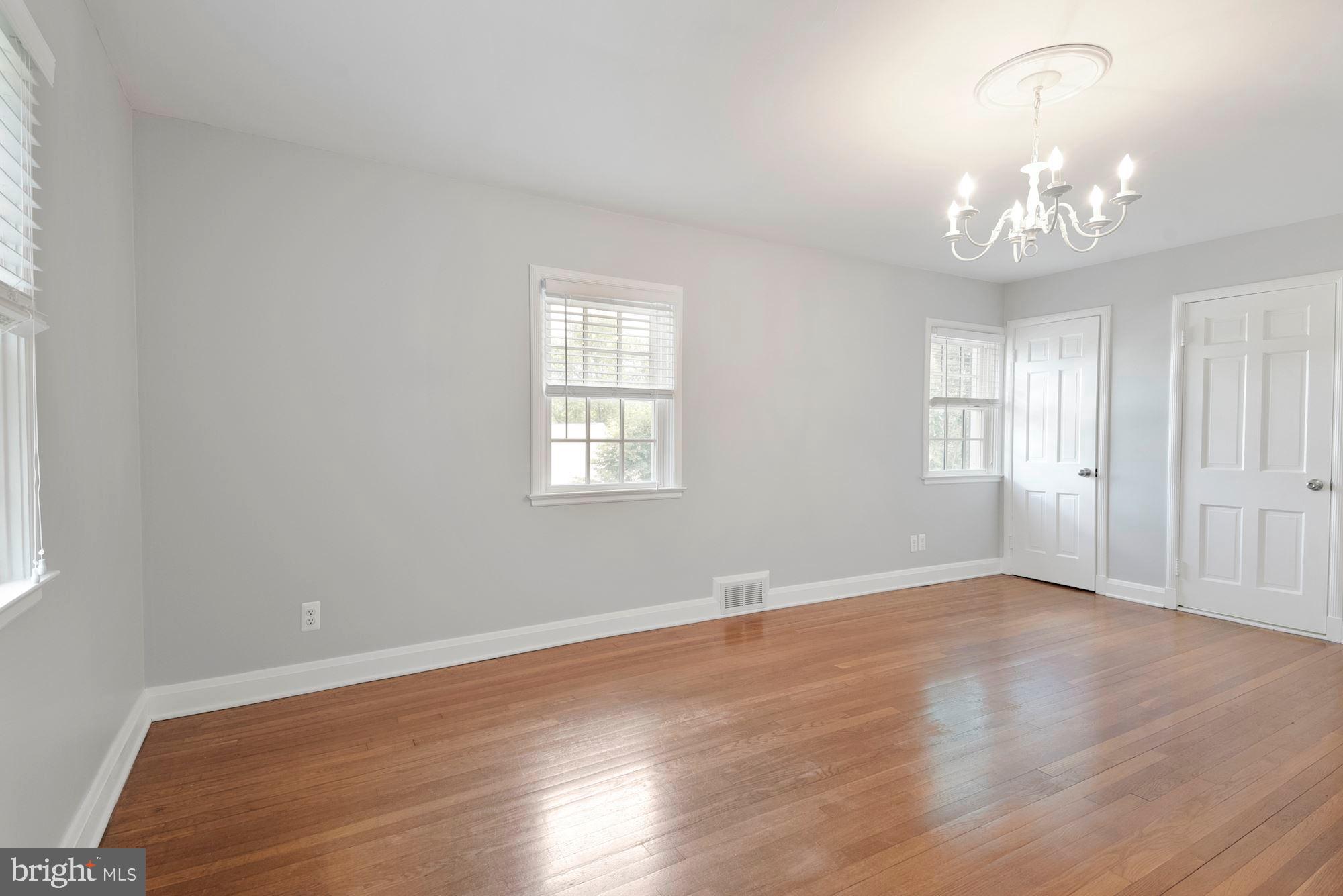 527 Yarmouth Road Towson, MD 21286 - Photo 38 of 61 Master bedroom