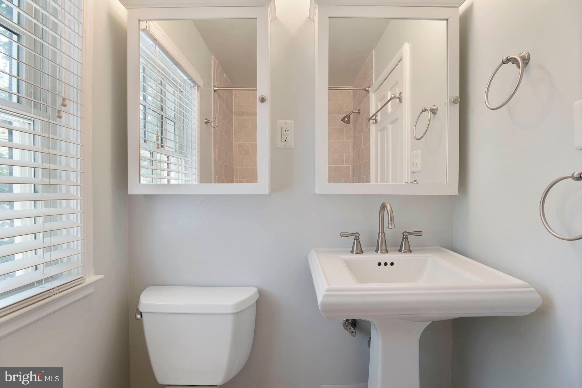 527 Yarmouth Road Towson, MD 21286 - Photo 39 of 61 Master bath