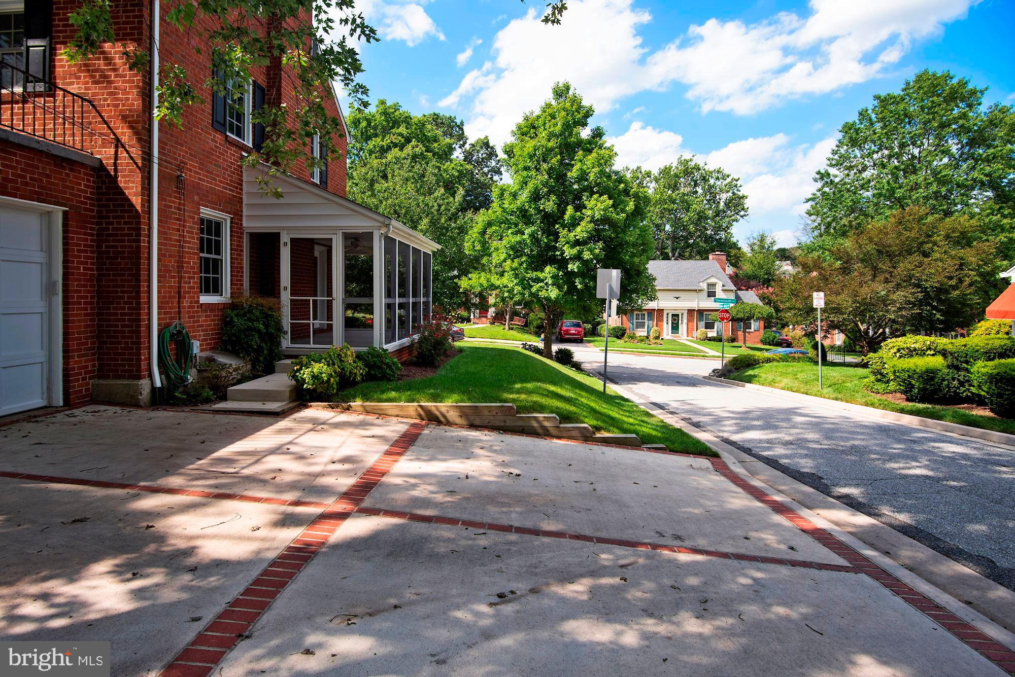527 Yarmouth Road Towson, MD 21286 - Photo 58 of 61 parking pad and Garage with inlaid brick to match