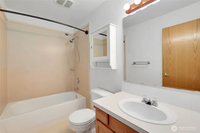 $374,000 | 418 17th Street Southeast, Unit 14D, Auburn, WA 98002