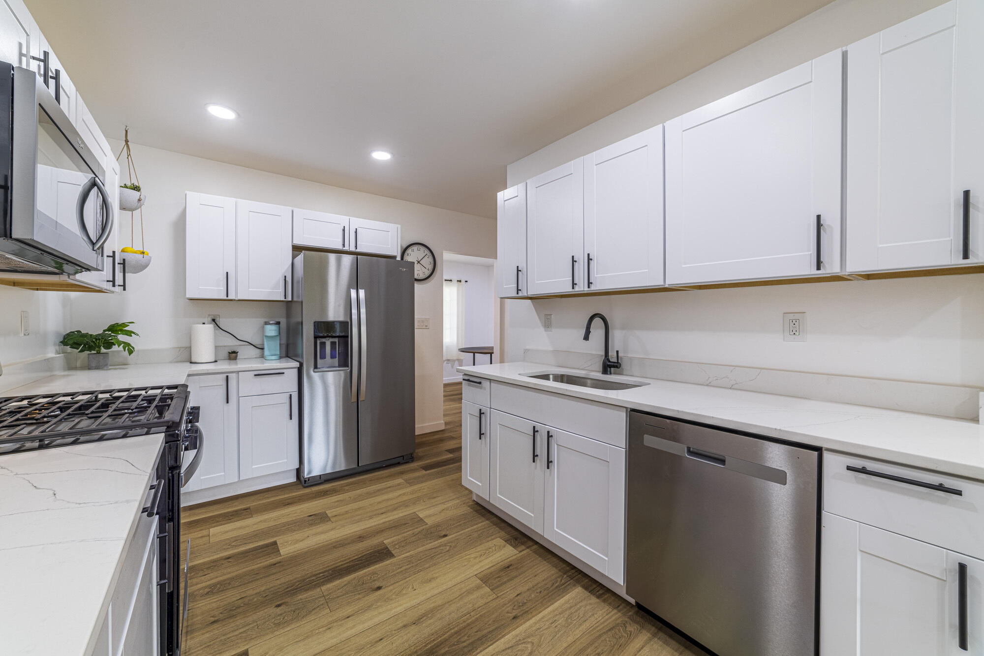 4121 Harrison Street Gary, IN 46408 - Photo 7 of 36 2000x1334