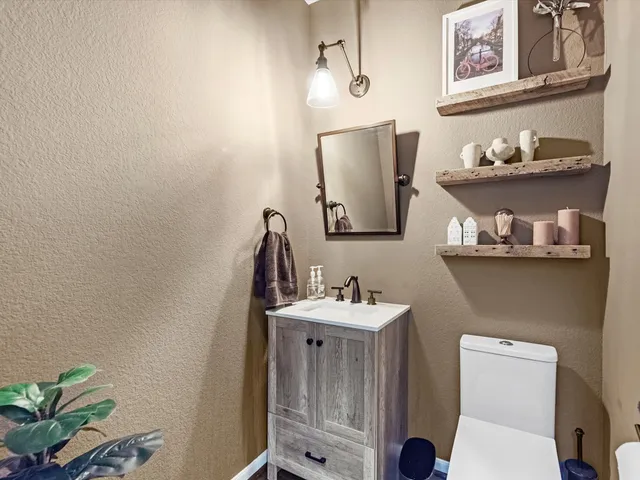 $2,800 | 8924 Hollister Commons Lane, Houston, TX 77080