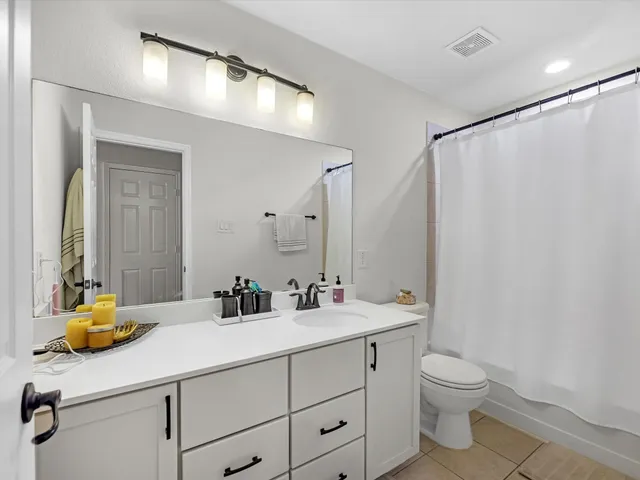 $2,800 | 8924 Hollister Commons Lane, Houston, TX 77080