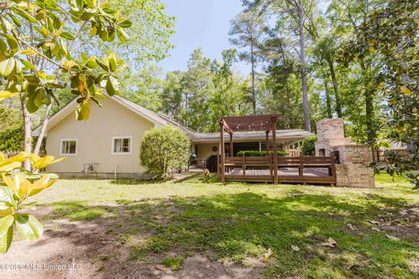 $262,500 | 5247 Suffolk Circle, Jackson, MS 39211