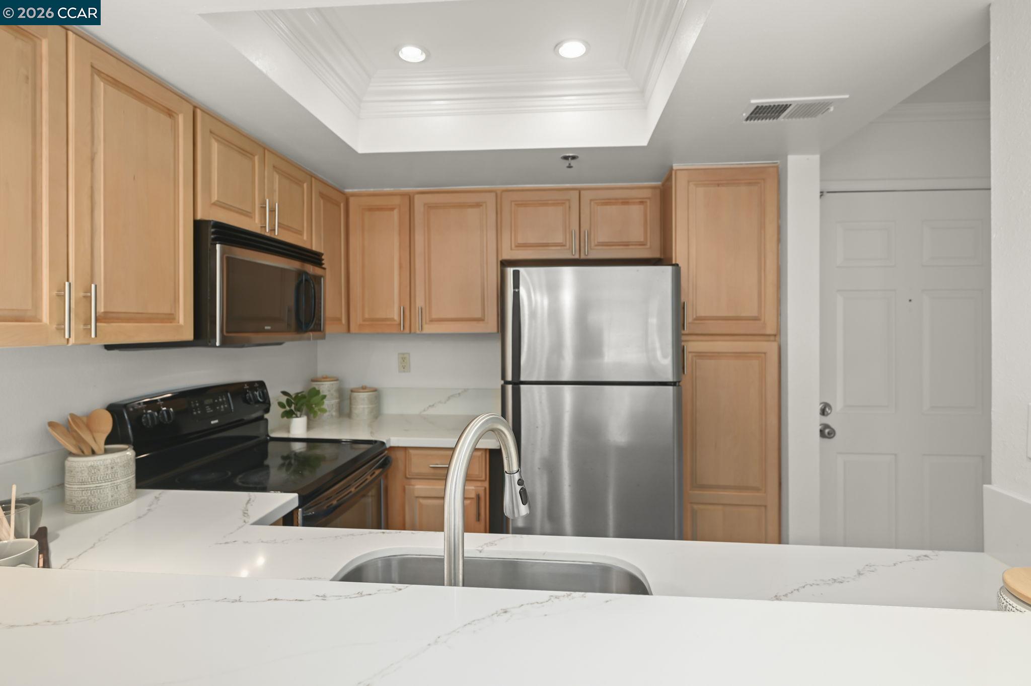 2550 Oak Road, Unit 108 Walnut Creek, CA 94597 - Photo 7 of 29