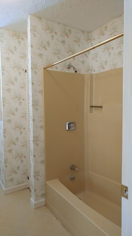 17 Podunk Road Sturbridge, MA 01566 - Photo 17 of 22 Gallery Image 17