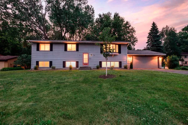 $450,000 | 17160 Hershey Court, Lakeville, MN 55044