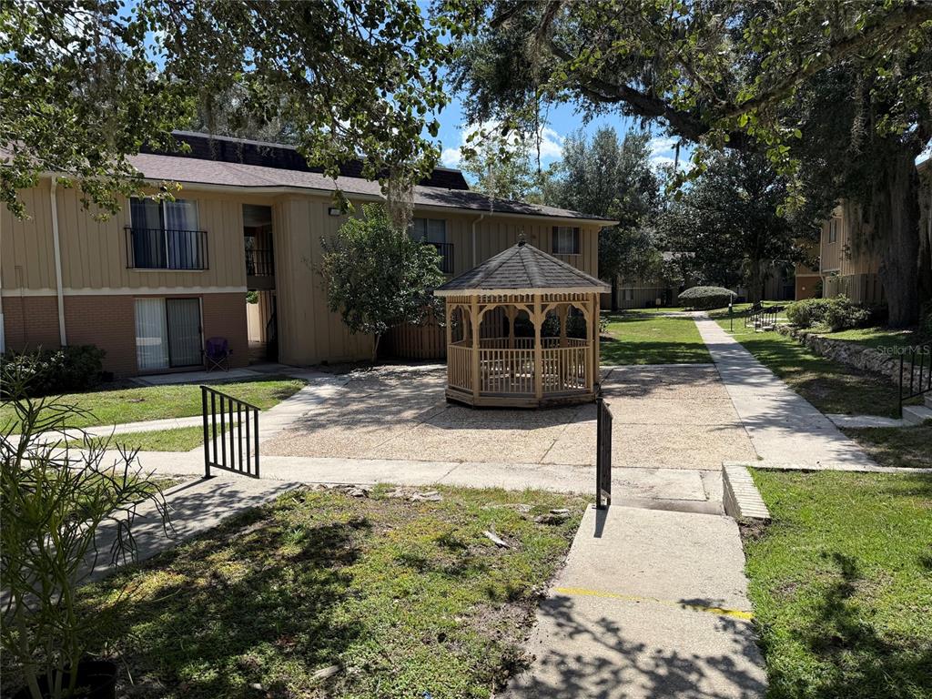 507 Northwest 39th Road, Unit 102 Gainesville, FL 32607 - Photo 1 of 11 Gallery Image 1
