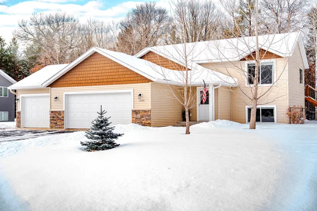 $429,900 | 14545 Grand Oaks Drive, Baxter, MN 56425