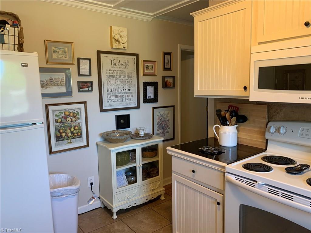 2019 Scott Road Browns Summit, NC 27214 - Photo 7 of 19 Gallery Image 7