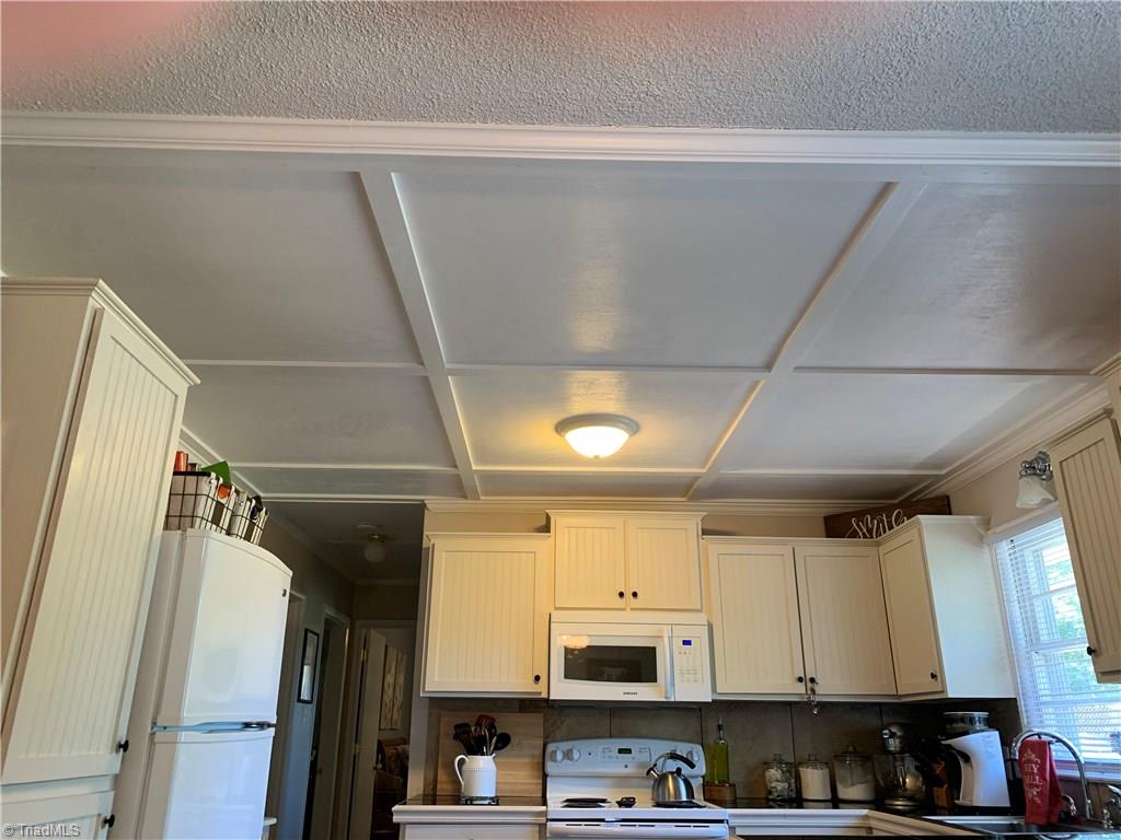 2019 Scott Road Browns Summit, NC 27214 - Photo 8 of 19 Gallery Image 8