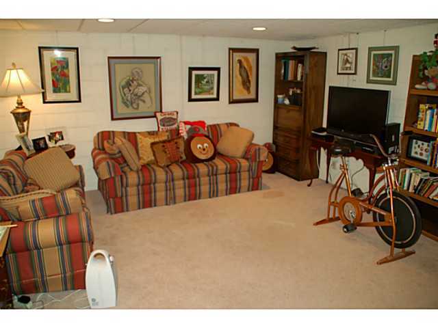 2296 Buckley Road Columbus, OH 43220 - Photo 13 of 15