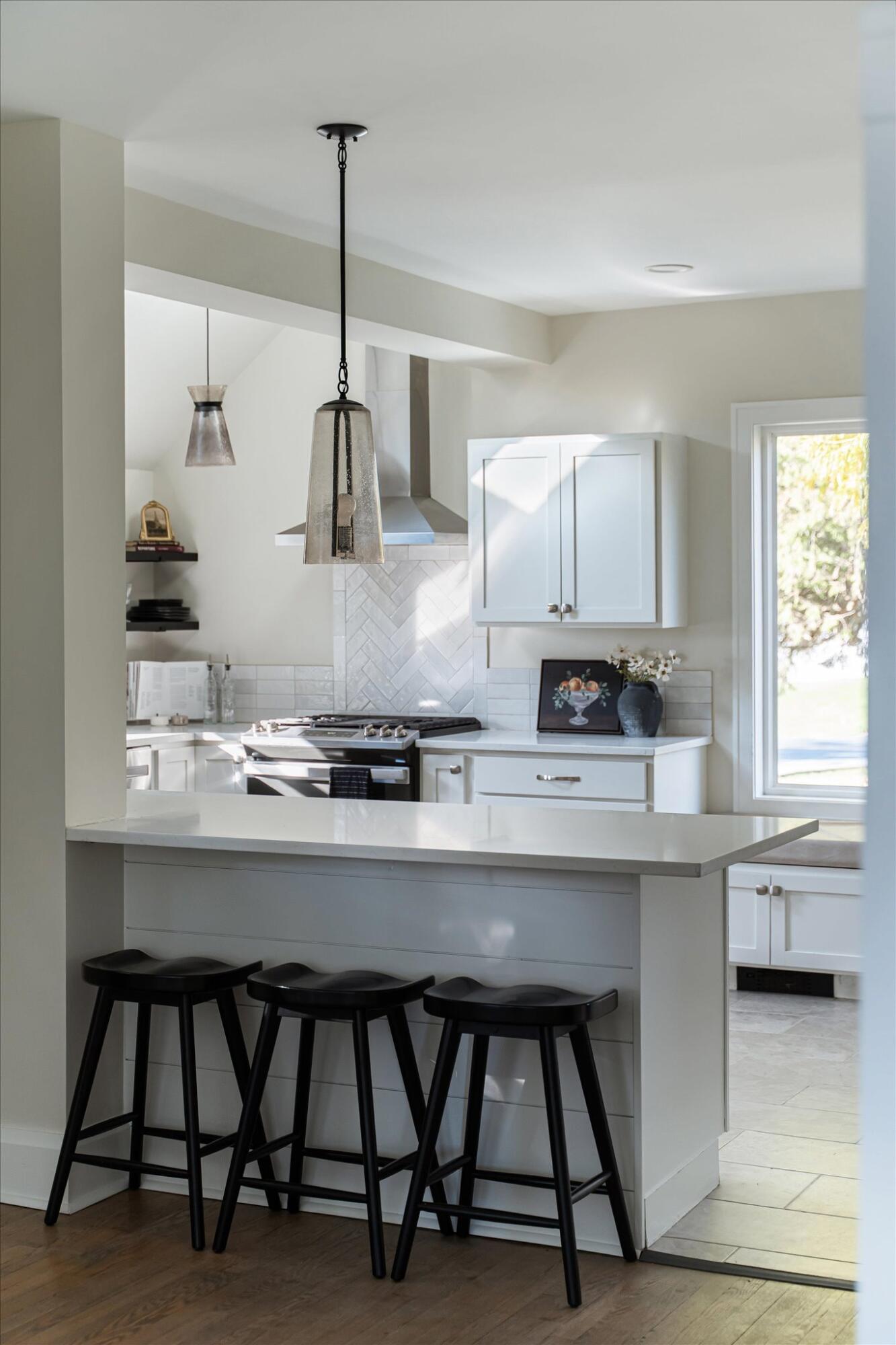 4391 Fruit Ridge Avenue Northwest Grand Rapids, MI 49544 - Photo 12 of 70 Kitchen