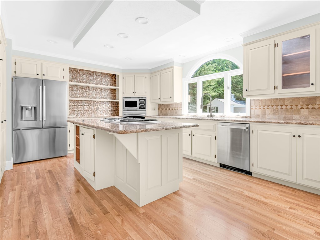 54 Ridge Road Scituate, RI 02857 - Photo 9 of 50