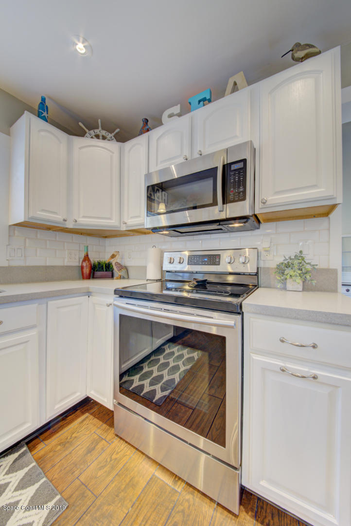 6300 Janina Road Cocoa, FL 32927 - Photo 22 of 74 kitchen with white cabinets