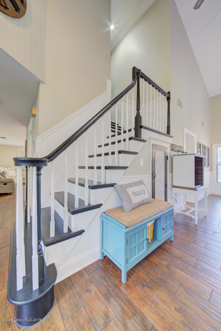 6300 Janina Road Cocoa, FL 32927 - Photo 28 of 74 stairwell