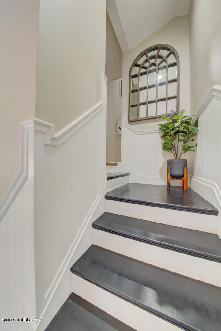 6300 Janina Road Cocoa, FL 32927 - Photo 29 of 74 stairwell landing