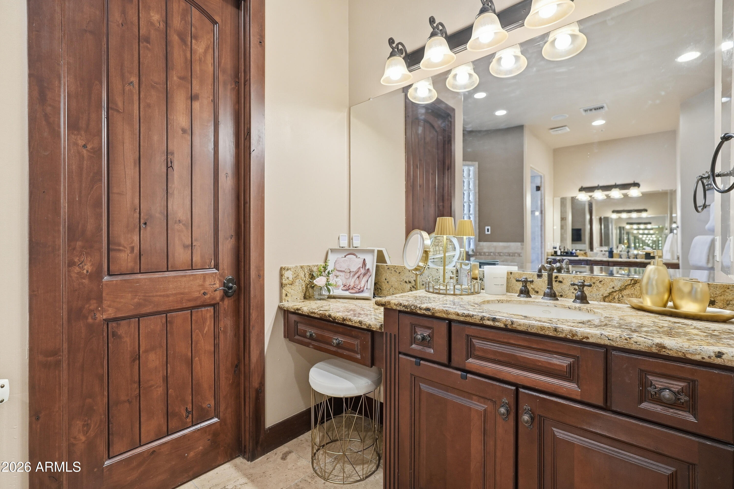 13044 East Cochise Road Scottsdale, AZ 85259 - Photo 20 of 46 056_ListerPros