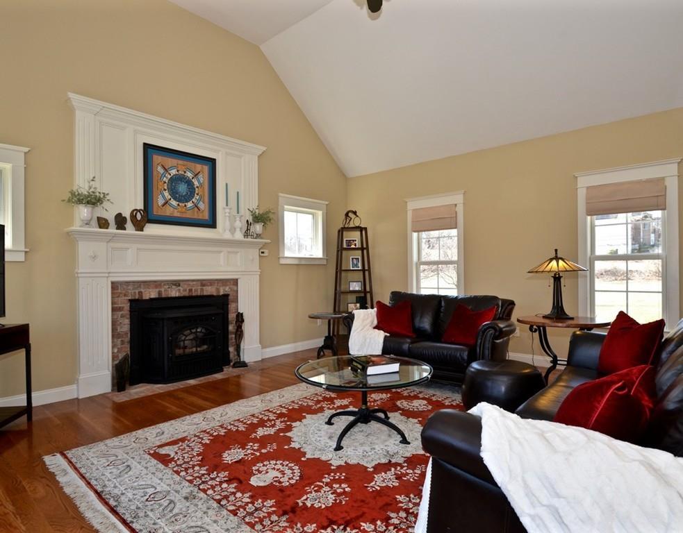 48 Adams Road Grafton, MA 01536 - Photo 4 of 42