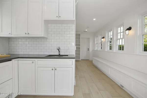 $4,950,000 | 40 Ridgeview Avenue, Greenwich, CT 06830