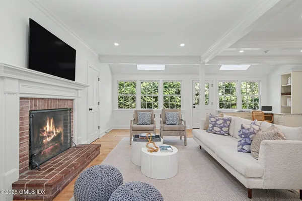 $4,950,000 | 40 Ridgeview Avenue, Greenwich, CT 06830