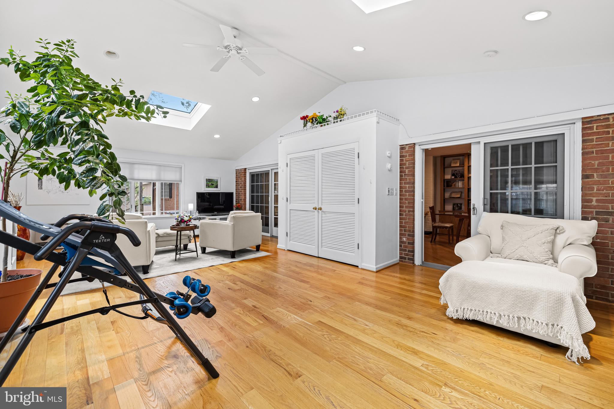 3418 Midfield Road Baltimore, MD 21208 - Photo 13 of 44 Gallery Image 13