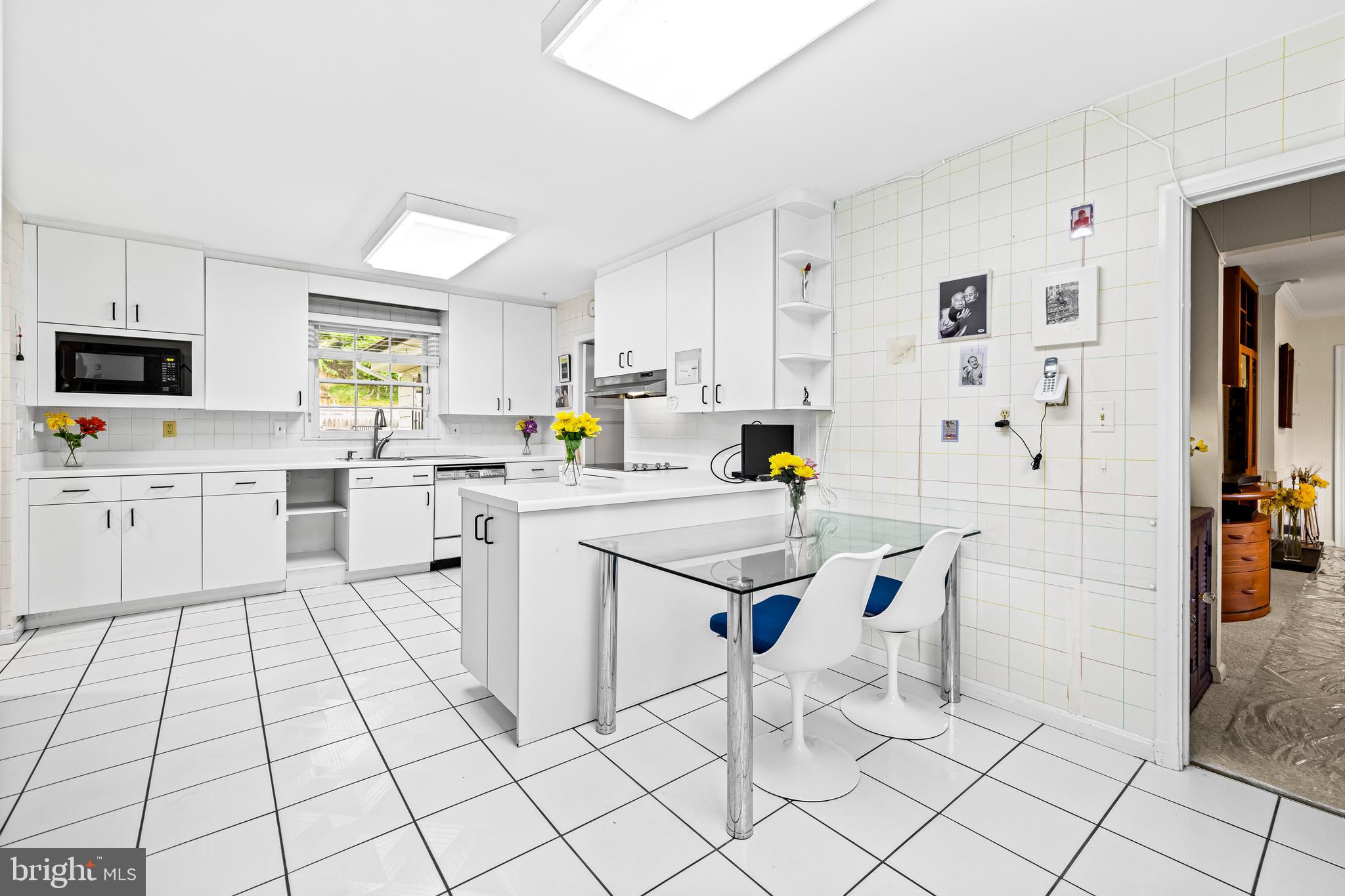 3418 Midfield Road Baltimore, MD 21208 - Photo 20 of 44 Gallery Image 20