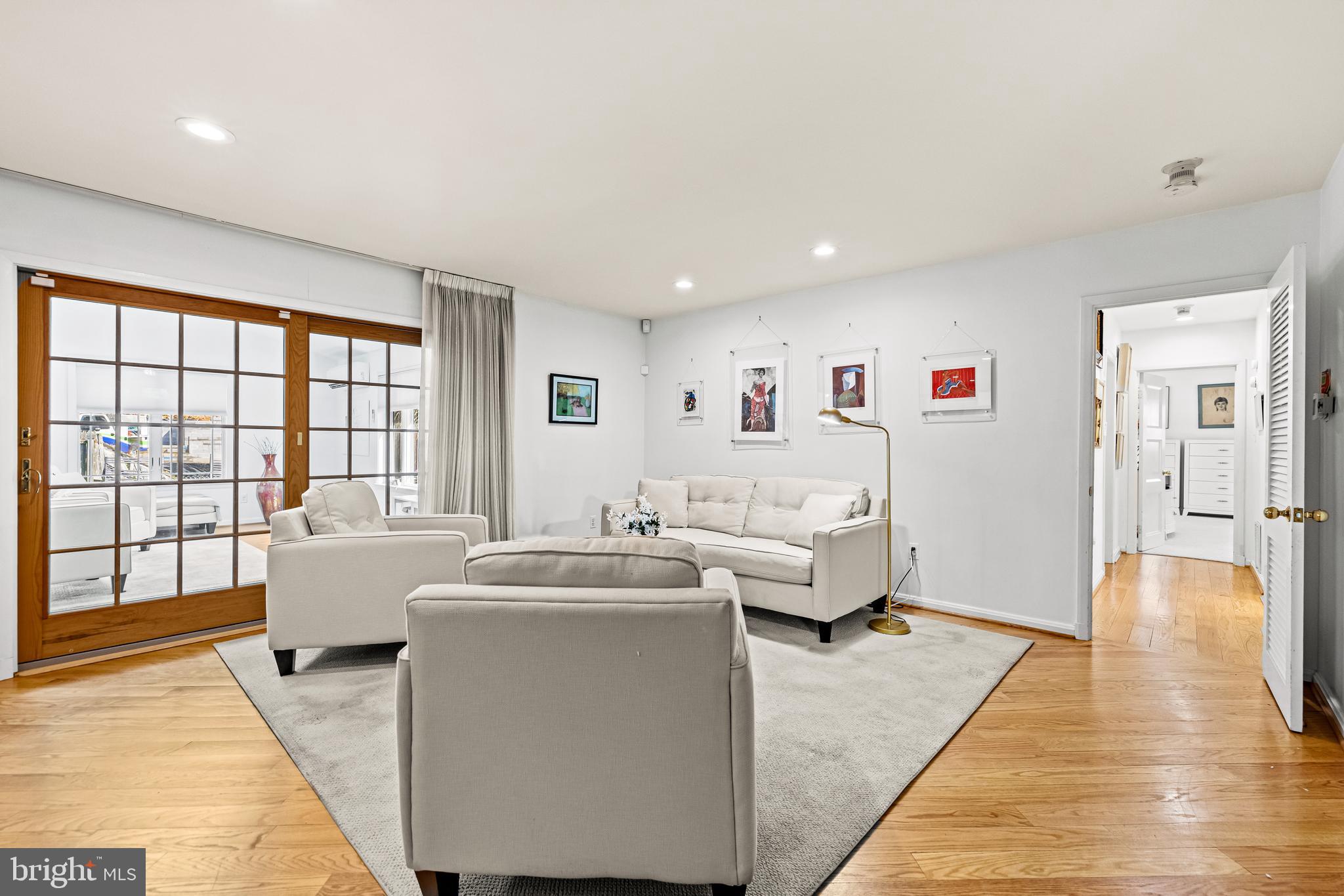 3418 Midfield Road Baltimore, MD 21208 - Photo 4 of 44 Gallery Image 4