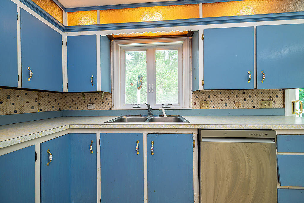 11 Rocky Hill Road York, ME 03909 - Photo 4 of 38 _RSH4188