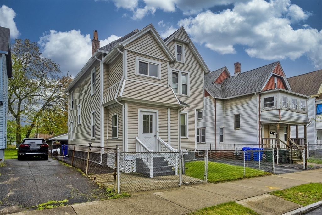 33 Lexington Street Springfield, MA 01107 - Photo 2 of 41 Gallery Image 2