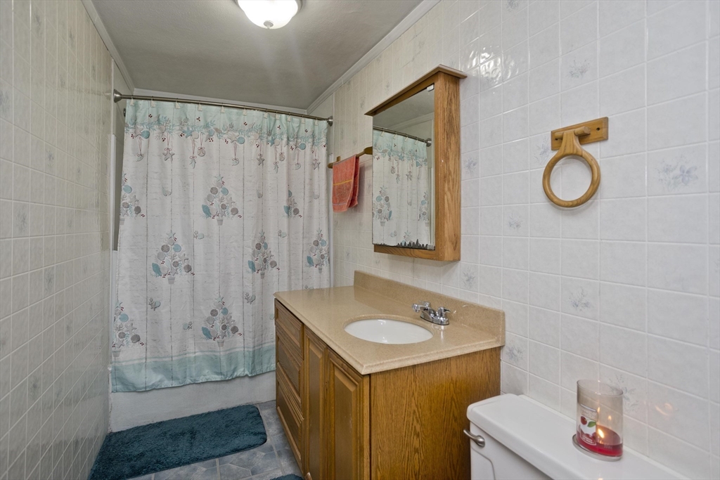 33 Lexington Street Springfield, MA 01107 - Photo 30 of 41 Gallery Image 30