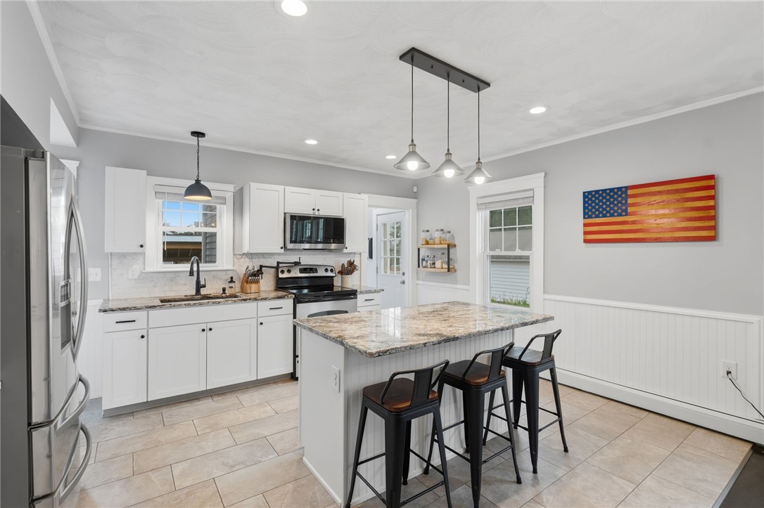 55 Friendly Road Cranston, RI 02910 - Photo 16 of 50 Gallery Image 16