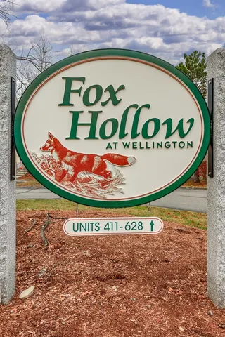 $325,000 | 534 Fox Hollow Way, Manchester, NH 03104