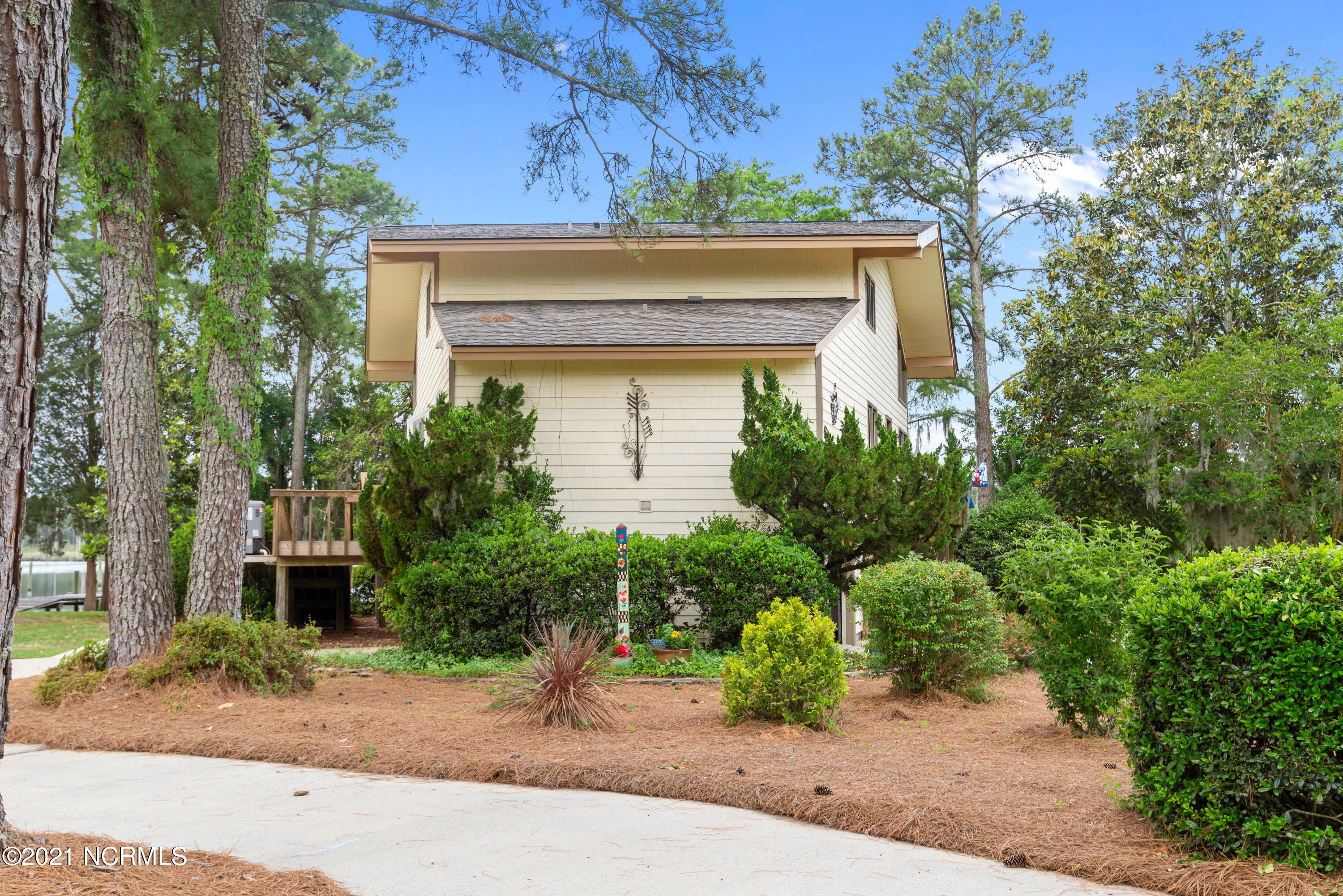5408 Trade Winds Road New Bern, NC 28560 - Photo 2 of 41 5408 Trade Winds Road- Front View