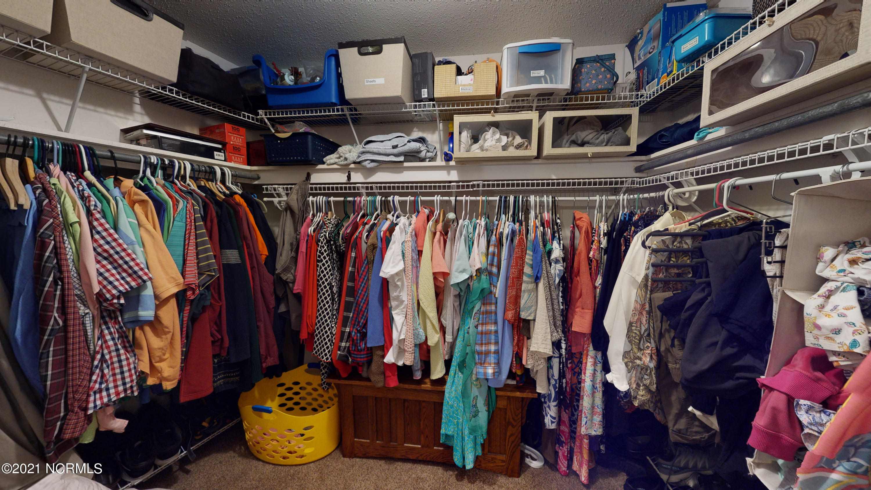 5408 Trade Winds Road New Bern, NC 28560 - Photo 22 of 41 5408 Trade Winds Road-MBR Walk In Closet