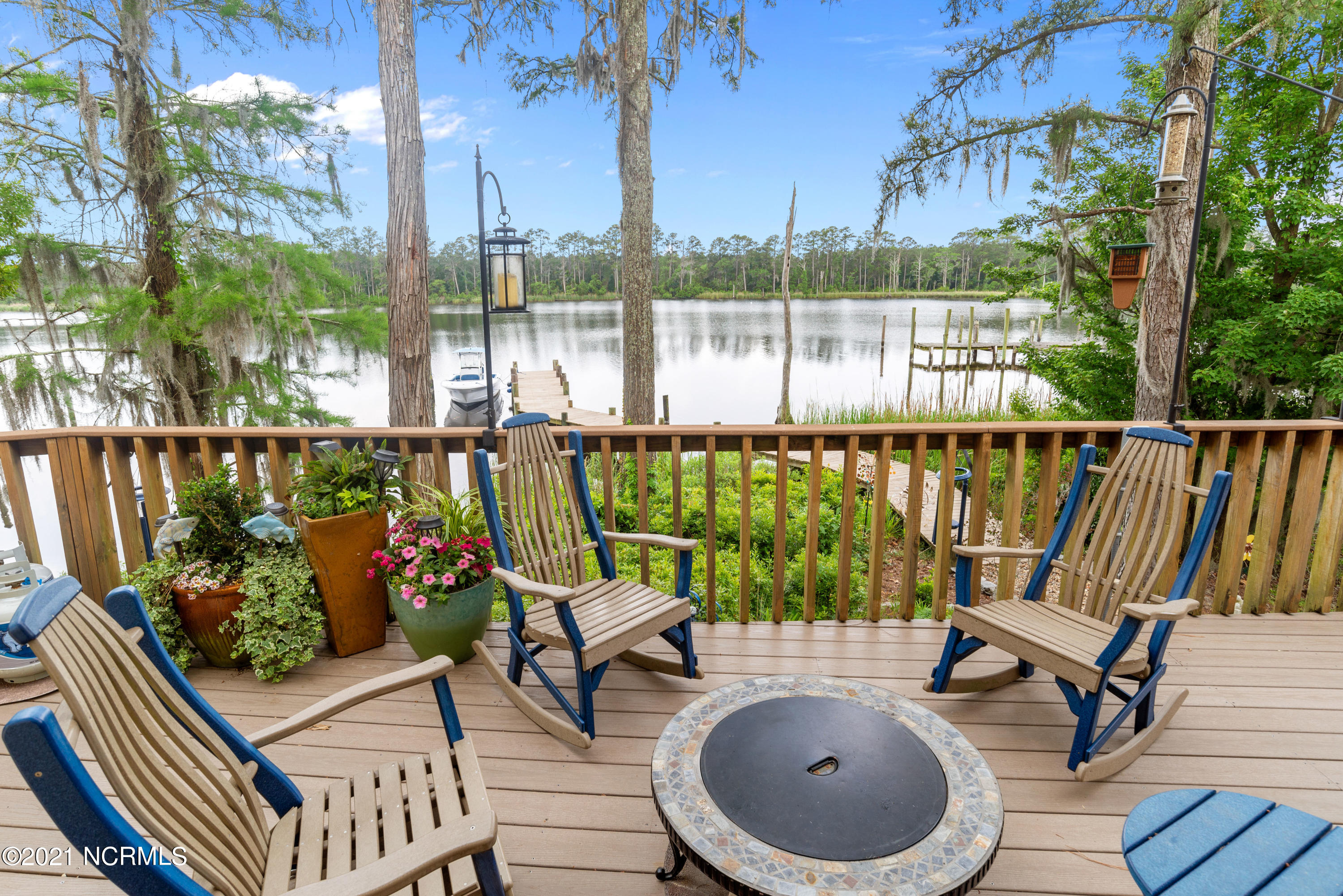 5408 Trade Winds Road New Bern, NC 28560 - Photo 35 of 41 5408 Trade Winds Road-Center Deck View