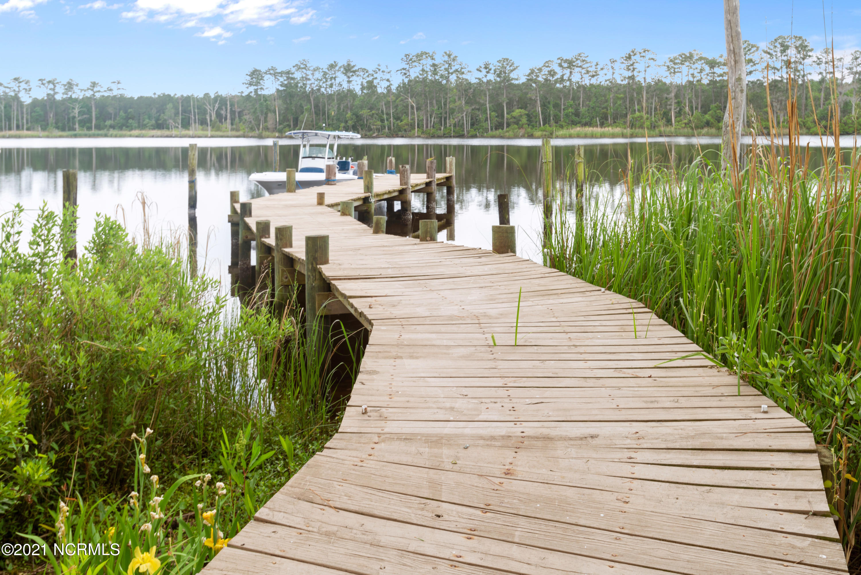 5408 Trade Winds Road New Bern, NC 28560 - Photo 37 of 41 5408 Trade Winds Road-Private Dock
