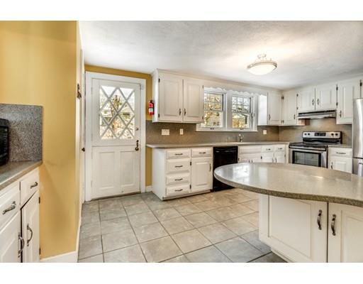 25 Morrison Road West Wakefield, MA 01880 - Photo 16 of 30 Gallery Image 16