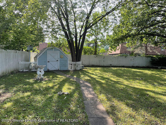 3614 Pleasant Grove Road Lansing, MI 48910 - Photo 39 of 47 Back Yard