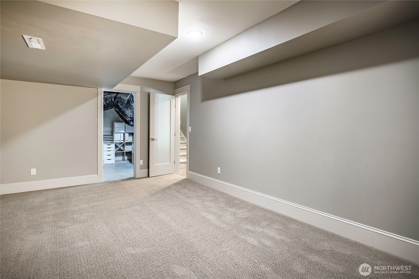 9125 Shearwater Road Blaine, WA 98230 - Photo 33 of 40 an empty room with furniture and closet