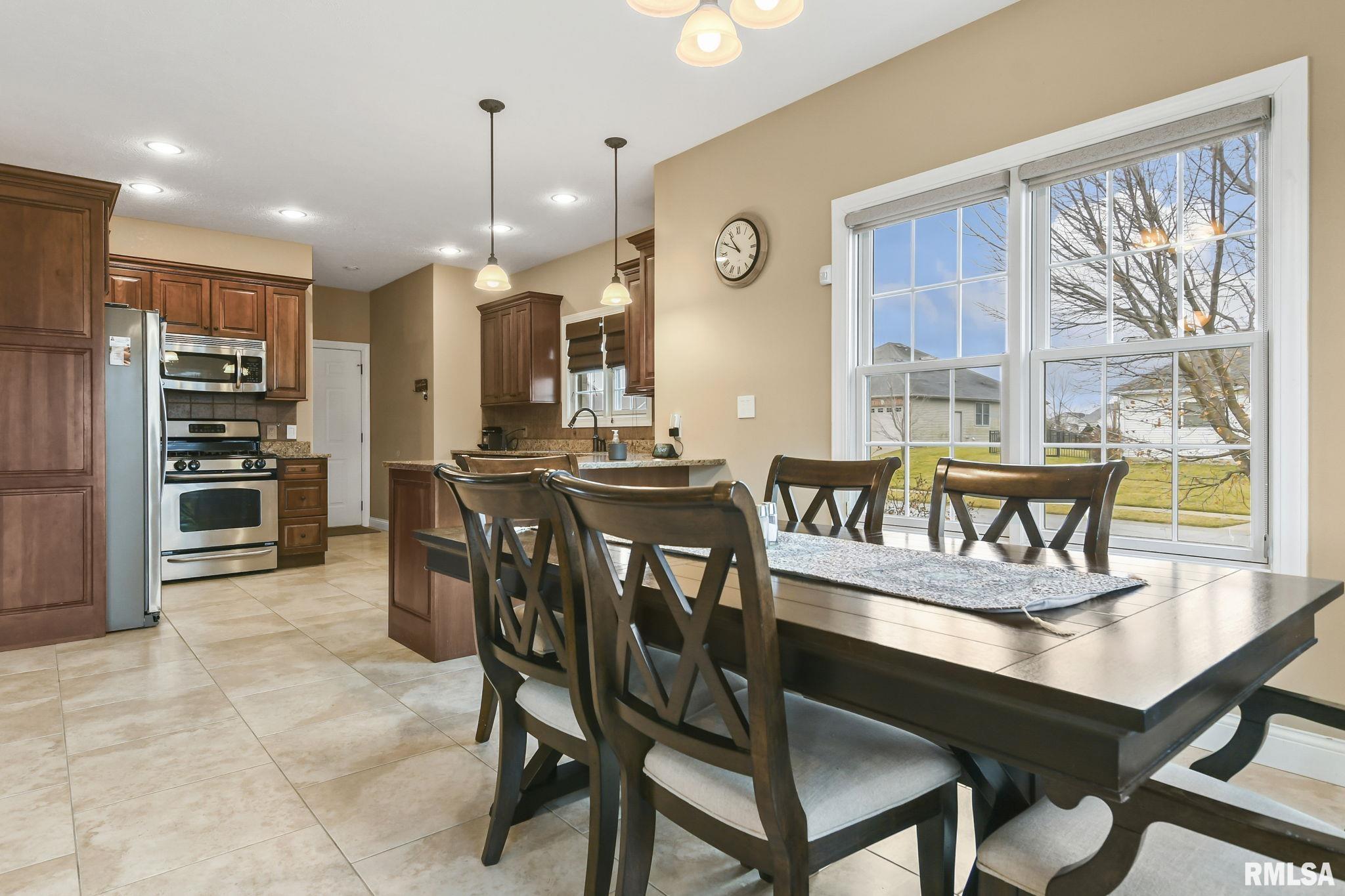 4700 Longfellow Drive Springfield, IL 62711 - Photo 13 of 33