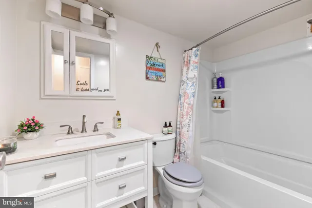 $169,999 | 1111 University Boulevard West, Unit 313A, Silver Spring, MD 20902