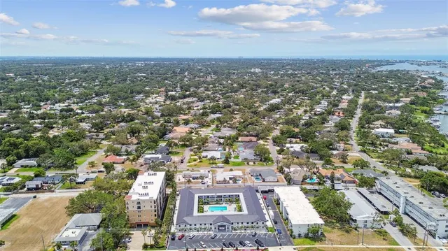 $1,995 | 2942 West Bay Drive, Unit 36, Belleair Bluffs, FL 33770